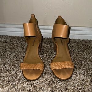 Lucky Brand Tan Woven Sandals